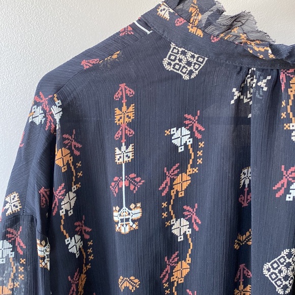 Sheer blouse - Picture 4 of 5